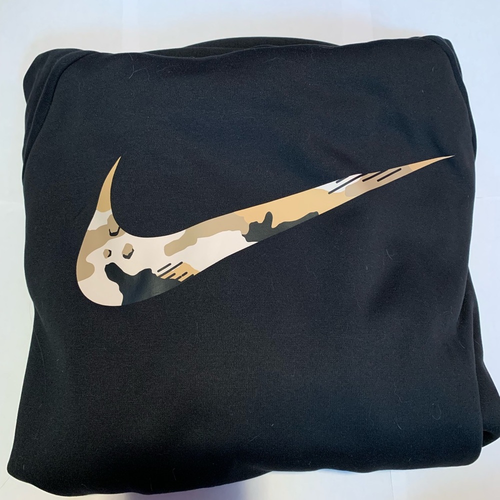 Black Nike camo sweatshirt